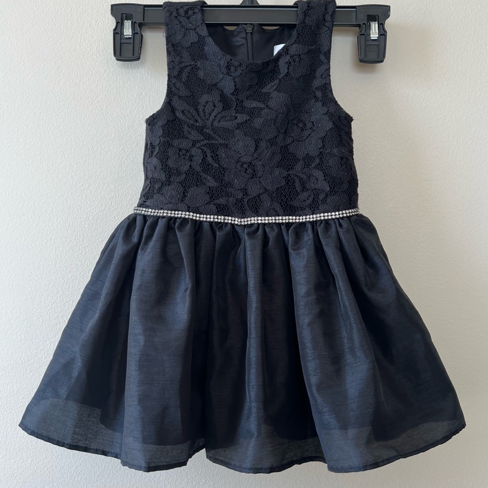 BCBGirls sleeveless bling bubble lace detail dress girls kids 2T lined party